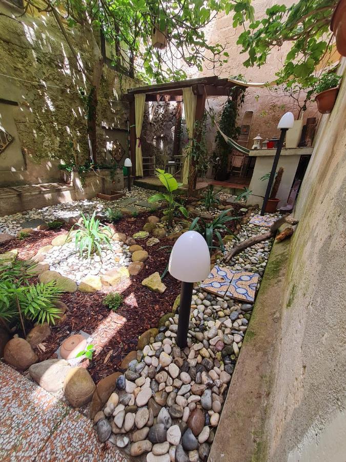 Ai Due Cortili Apartamento Trapani Exterior foto